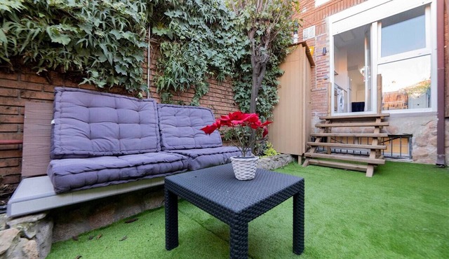 Private garden apartment
