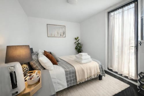 Private Garden Guesthouse with Ensuite - Near Westgate