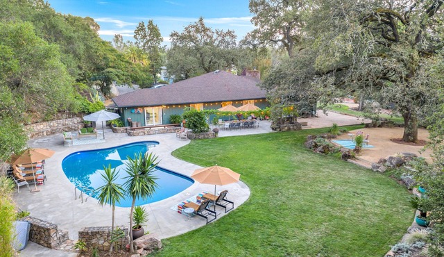 Private & Gated 2.6 acres Wine Country Paradise