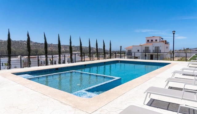 Private gated condo near beach and vine yard