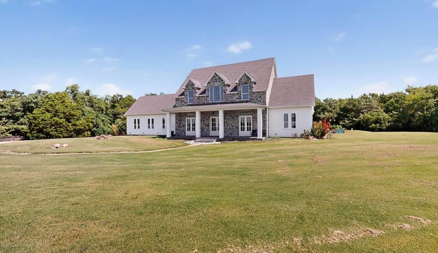 Private Green Estate with Pool