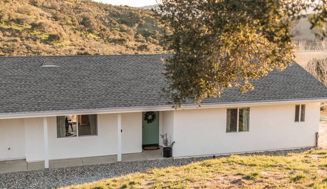 Private guest house on 10 acres