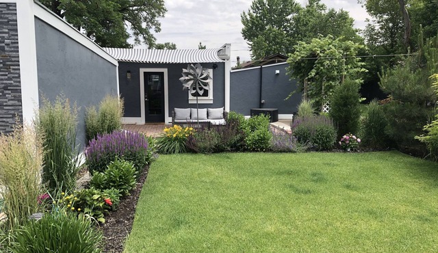 Private Guest House w/Parking Mins to I-70. Close to Red Rocks