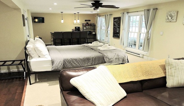 Private Guest Suite by Wineries/Orchards/Cville