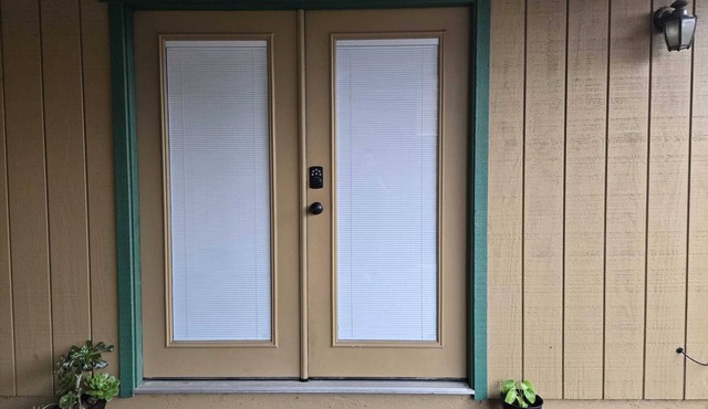 Private Guest Unit with Exclusive Yard, Fire Pit, Pool & Grill – North Hanford