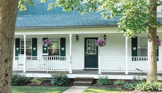 Private Guesthouse at Woodsong Acres