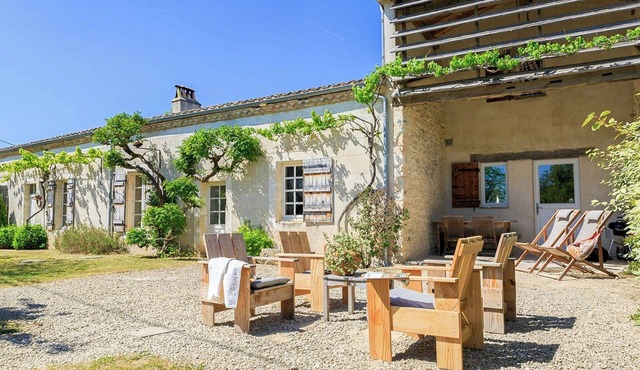 Private hamlet in Sud Périgord