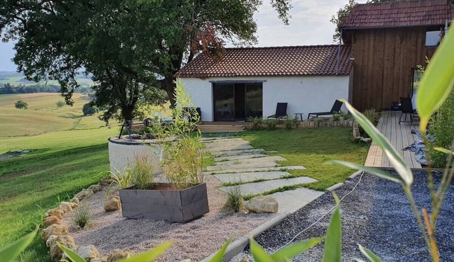 Private hamlet with 3 houses, inside heated pool & 2 jacuzzis