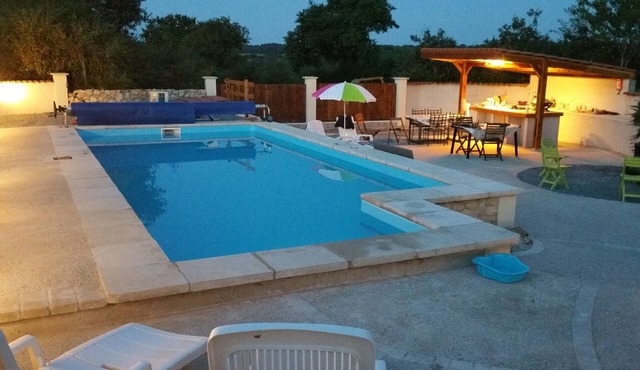 Private heated pool, a haven to share with friend and family, secluded location.