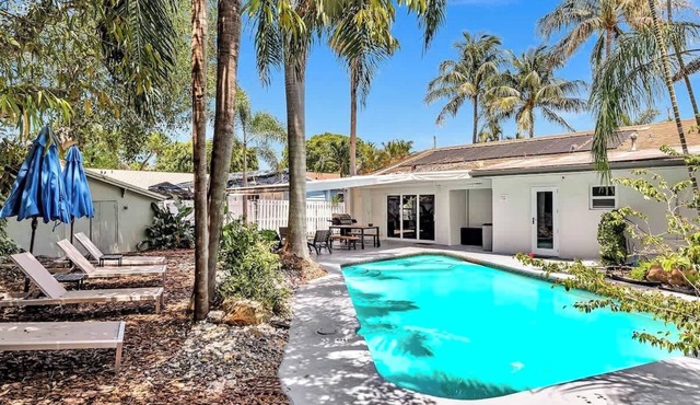 Private Heated Pool Arcade Games & Pool Table