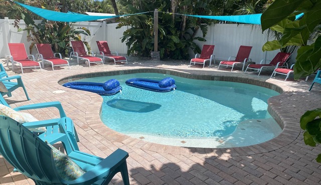 Private Heated Pool Beach Home 2/2 Sleeps 6 Pets ok Perfect Location