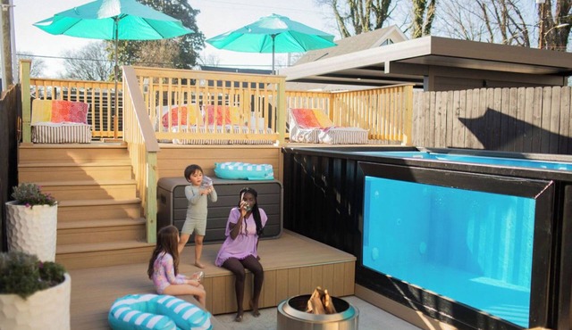 Private Heated Pool-Firepit-Close to Broadway-Rooftop Skyline Views-Art Murals