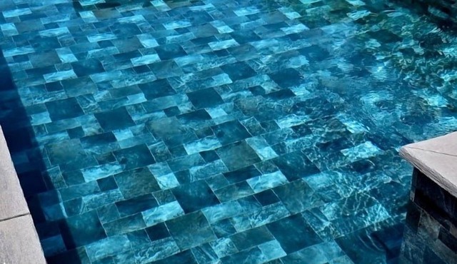 Private heated pool and jacuzzi villa