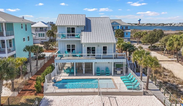 PRIVATE HEATED POOL HOT TUB PRIVATE BEACH, BOAT & BAY ACCESS, VOLLEY/PICKLEBALL!