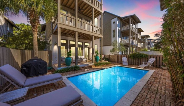Private Heated Pool/5 bedrooms/Close to the Beach & Rosemary Town Center