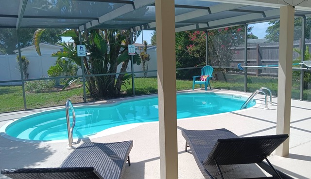 Private HEATED Pool home in Port Richey/Essentials Provided during your stay