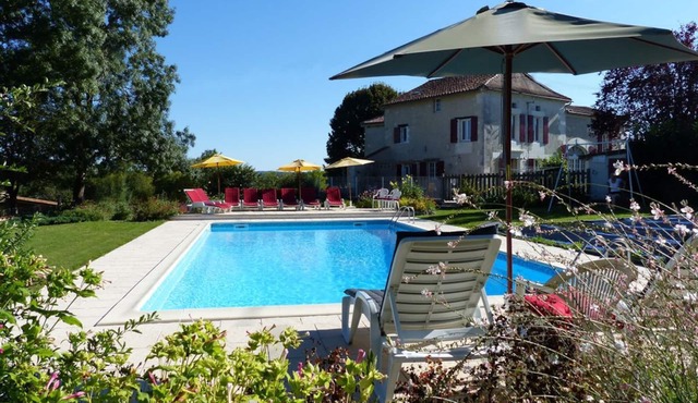 Private Heated Swimming Pool, Spa, Sauna, Pizza oven - Holiday home for 8
