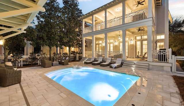 Private Heated Pool! Walk to Seaside! Right on 30A!