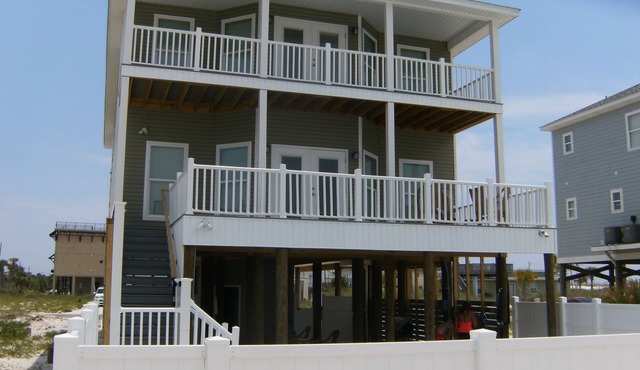 Private Home. 6 bedroom 5 bathroom Home with Private Pool