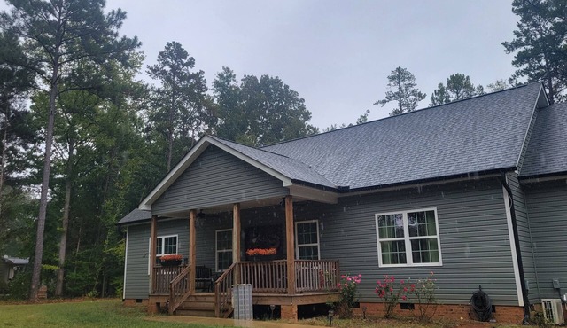 Private Home Catawba SC 4 bedrooms 2 bathrooms near the Lake, River, Carowinds.