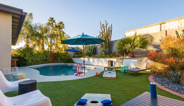 Private Home in N Scottsdale, Backyard Oasis + Built-in BBQ!