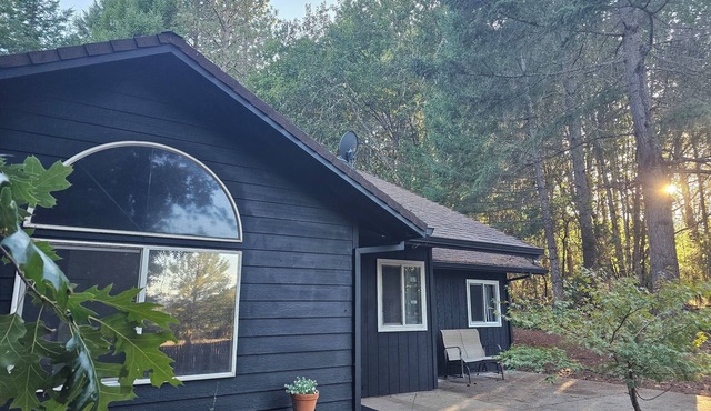 Private home in the Grants Pass countryside.