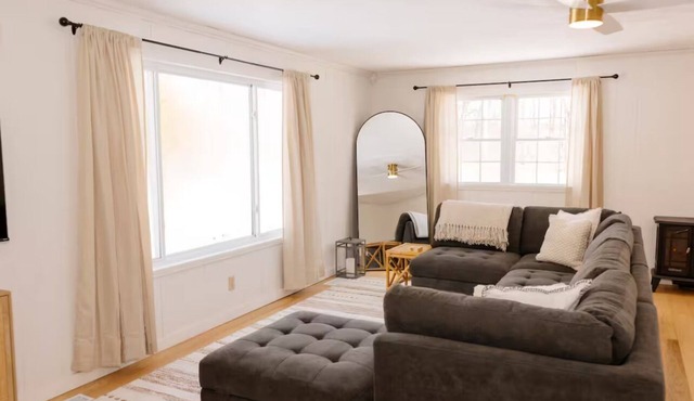 Private Home Near I71, Snow Trails, Golf & Race Tracks