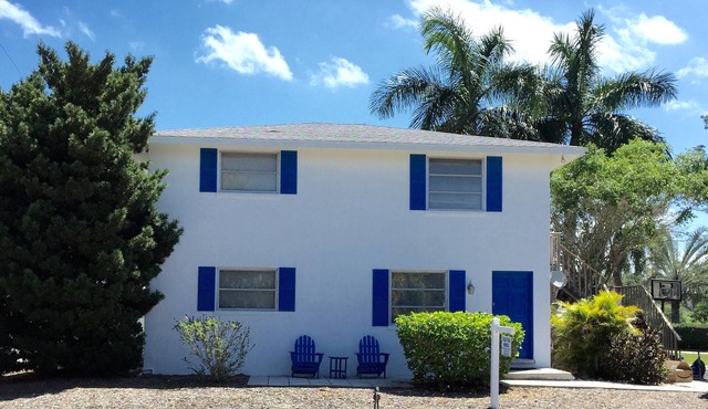 Private home, North End LBK. 2 Bedrooms 1 Bath On 2nd Floor only steps to beach