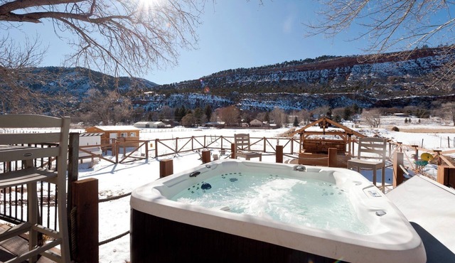 Private home on 5 acres - 5 min. from downtown Durango - Hot Tub/Game Room