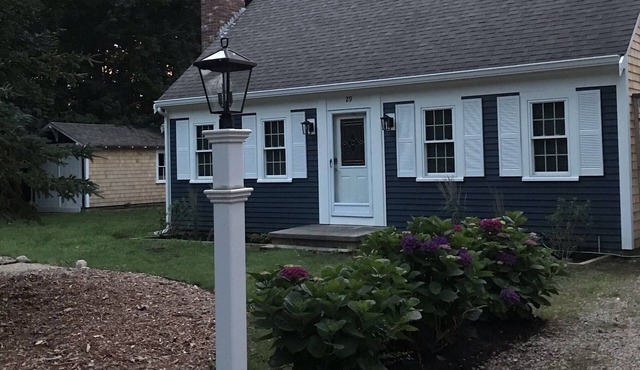 Private home, sleeps 8, beautiful outdoor living, quick walk to the beach.