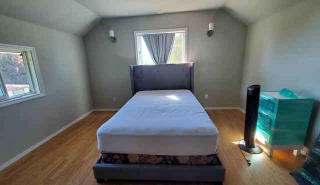 Private Home: Welcoming 1-bedroom in shared house in charming Tacoma