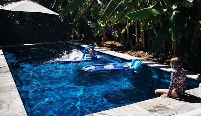 Private Home with 9.5m pool in OXLEY BRISBANE AUSTRALIA suburbanSTAY