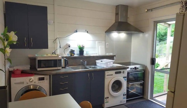 Private, Homely One Bedroom Unit