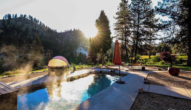 Private Hot Spring, No Shared Spaces, Perfect for Couples, 1 Hour North of Boise