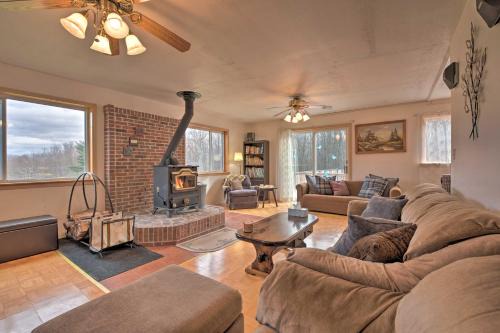 Private Hot Tub and Fireplace Poconos Home!