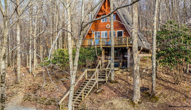 Private Hot Tub: Cabin 1 Mi to Beech Mountain!
