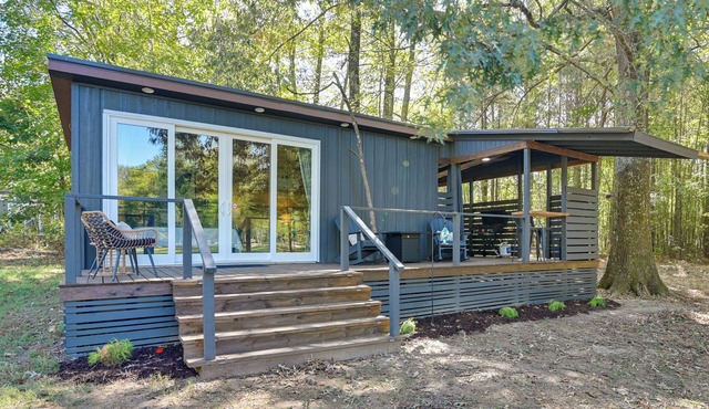 Private Hot Tub, Fire Pit! Pickwick Lake Escape
