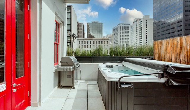 Private Hot Tub, Patio, & Grill! Heated Pool in Courtyard, Family Friendly