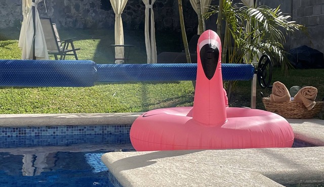 Private house with pool and garden for families with events and weddings in Jiutepec