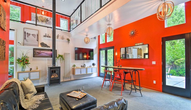 Private Indianola House w/ Patio + Fire Pit