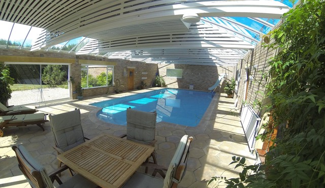 Private indoor heated pool, sauna + snooker room next to Jurassic. Coastal Path