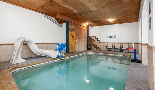 Private Indoor Pool/HT | Sleeps 16 | Game Room