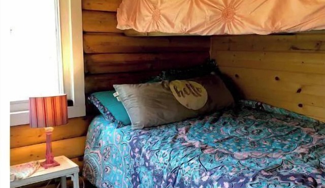 Private island cabin with ALL the amenities!