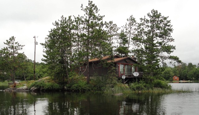 'Private Island Get-A-Way' Lake Vermilion-Cook *SPECIALS*Email/Call to ask!