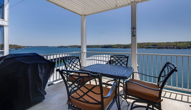 Private Island Resort Condo w/ Grill & Pool!