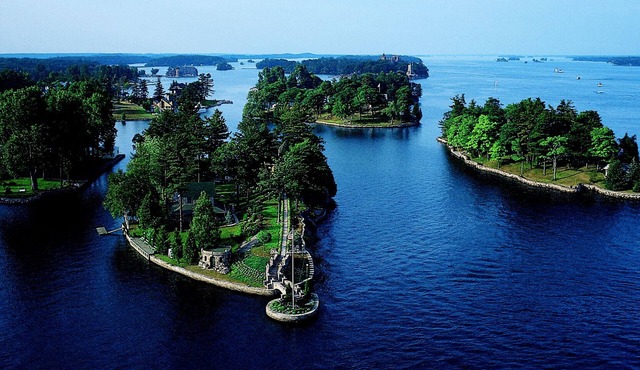 PRIVATE ISLAND, VIEWS, SAUNA, SPA, HOME THEATER
