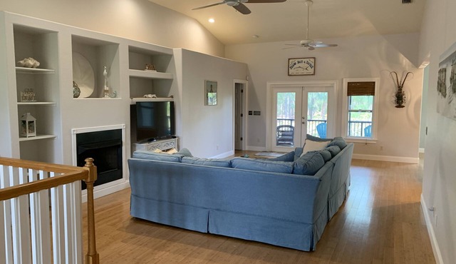Private Key West style home close to Honeymoon Island and local beaches