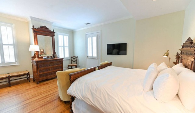 Private King Suite 2nd Floor Downtown Edenton Historic Bed & Breakfast