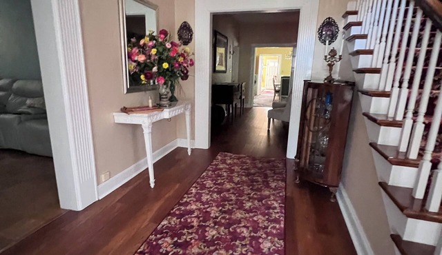 Private King Suite at Historic Governors Inn