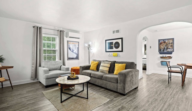 Private king suite in Louisville's Business Center